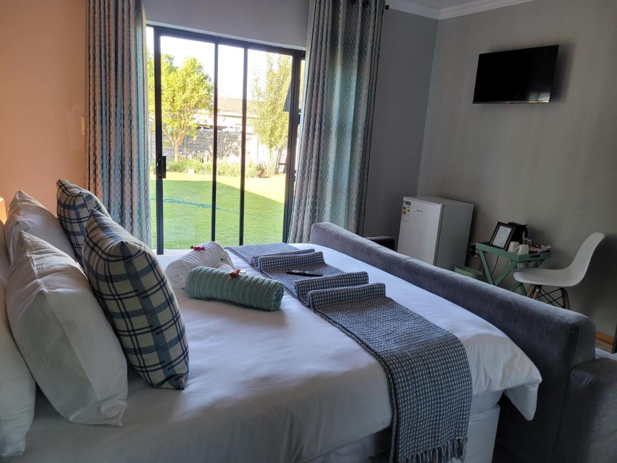 Bed and Breakfast Ayana Bnb Bloemfontein Exterior foto